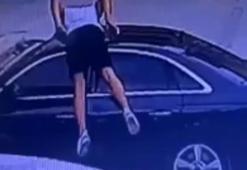 Örümcek adam gibi oto faresi...Sunroof'tan girip çaldı