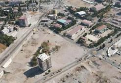 1400 kişinin hayatını kaybettiği Ebrar Sitesi’nin enkazı temizlendi