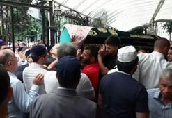 Sel kurbanı doktor ve eşine en acı veda! Birlikte can verdiler ayrı şehirlerde defnedilecekler