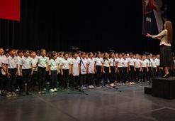 Deprem bölgesinden 104 öğrenci Darüşşafaka’da ders başı yaptı