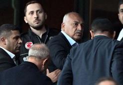 Mehmet Büyükekşi el salladı mı? Beşiktaş maçında tribünü terk etmişti...
