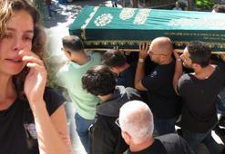 Özge Özpirinçci'den babasına veda!