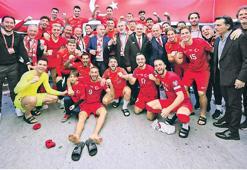 Montella'dan Türk halkına mesaj var: Asla şüphe etmeyin