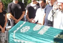 Özge Özpirinçci'den hayatını kaybeden babasıyla ilgili duygusal paylaşım