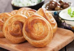 Ege otlu börek nasıl yapılır? MasterChef 17 Ekim Ege otlu börek tarifi, yapılışı, malzemeler