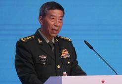 Çin’in kayıp Savunma Bakanı görevden alındı