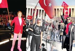 Atatürk'e koştular