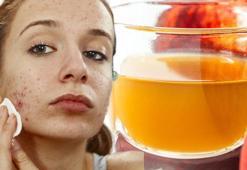 Leke kremlerine para dökmeyin! Güneş lekesi, iz, yara ne varsa silip süpürüyor: 1 damlası ciltte fondöten etkisi yaratıyor