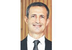 Koşar adımlarla geliyor