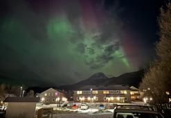 Türkiye'de de görülen kuzey ışıkları depremin habercisi mi? Merak edilen soru yanıt buldu