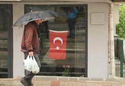 İstanbul Valiliği saat vererek uyardı! Yağmur soğuk beraber bastıracak