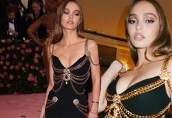 Lily-Rose Depp’in elbisesi 6 katına satıldı (5 dakikada dünyadan magazin turu 26 Kasım 2023)