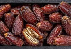 Ramazan'ın vazgeçilmezi olan hurmayı yemeden önce yıkamak gerekir mi?