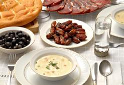 Sahuru erken yapanlar dikkat! Uzmanı uyardı: Aç kalma süresini uzatmayın!