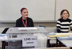 Candan Erçetin, yerel seçimlerde Sandık Kurulu Üyesi oldu