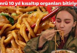 Kaşık kaşık yiyoruz ama karaciğeri çürütüyor! Ömrü 10 yıl kısaltıp organları bitiriyor, beyni adeta eritip Parkinson hastası yapıyor!