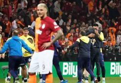 Galatasaray - Fenerbahçe maçı sonrası konuşulanlar! '10 kişiyle ders verdi! En kötü maçıydı...'