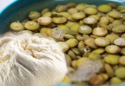 Tadını sütle yapılandan ayıramayacaksınız! 1 günde hazır oluyor, etten bile faydalı, vücudu demir, çinko, protein ve magnezyuma boğuyor! Kahvaltıların yeni gözdesi