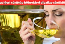 Faydalı sanıp bardak bardak içiyoruz ama karaciğeri çürütüp böbrekleri diyalize sürüklüyor! Ömrü 10 yıl birden kısaltıyor, nöbet geçirtip ölmekten beter ediyor!