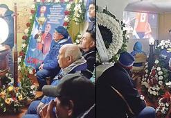 Cenaze başında maç heyecanı!