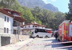 Muğla'da turist otobüsü kaza yaptı! Çok sayıda yaralı var