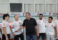 Bakan Bak'tan Paris Olimpiyatları'na hazırlanan sporculara destek ziyareti