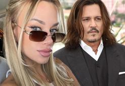 Johnny Depp kendisinden 33 yaş küçük Rus modelle yeni bir aşka yelken açtı!