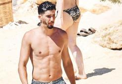 Manchester United futbol takımının gözdesi Çeşme'de kas şov yaptı