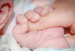 Anne sütü yetersizliği neden olur? Anne sütü yetmeyen bebek nasıl anlaşılır, belirtileri nelerdir