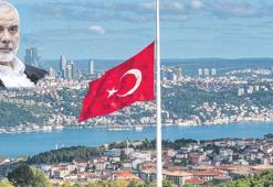 Türk bayrağı Haniye için yarıya indi