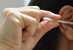 Herkes bu hatayı yapıyor! Kulağı temizleyeyim derken işitme kaybına neden oluyor: Kulak temizleme çöpünün bilinçsiz kullanımı