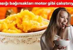 Kaşık kaşık yiyince bağırsakları motor gibi çalıştırıyor! Karaciğerdeki toksinleri silip atıyor, doğanın C vitamini kralı