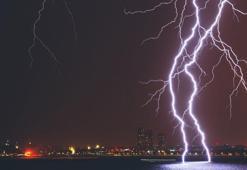 Meteoroloji son raporu yayınladı! Sağanak yağışlar çok kuvvetli geliyor...
