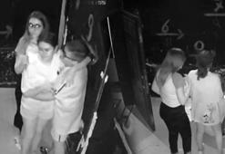 Korkmak için para ödedi, içeride korkudan bayıldı!