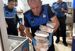 Avcılar'da zabıtalardan gıda denetimi: Tarihi geçmiş ve etiketsiz ürünler bulundu