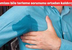 Aşırı terlemeyi bitiriyor! Bir damlası bile etki ediyor, gece yatmadan önce sürünce keskin kokusunu şıp diye kesiyor