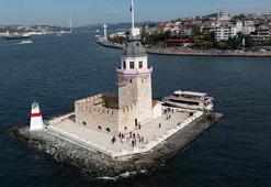Farkındalık için harekete geçildi: Kız Kulesi'ne pembe kurdele