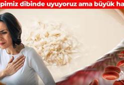 Adeta dibinde uyuyoruz ama vücudu bitiriyor! Damarları tıpa gibi tıkıyor: Kan şekerini zirve yaptırıyor