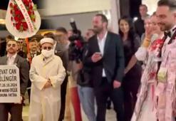 Misafirleri şaşkına çeviren düğün! Mezar taşı getirip helallik aldılar