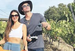 Doğum gününde üzüm topladı