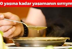 100 yaşına kadar yaşamanın sırrı bu besindeymiş! Japonlar avuç avuç yiyor: Anında 10 yaş gençleştirip bağışıklığı fişek gibi yapıyor!