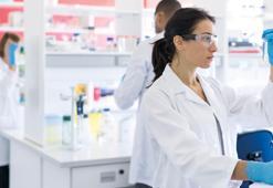 AstraZeneca meme kanserinin erken teşhisi ve süreçlerinin etkin yönetimi için çalışıyor