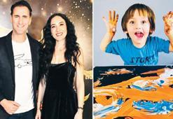 4.5 yaşında 6 sergi açtı