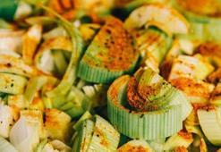 Balla karıştırıp kaşık kaşık yiyince vücuda reset atıyor! Bağırsakları motor gibi çalıştırıp kalbi koruyor! Ölüm hariç her derde deva