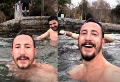 Yağmurlu havayı fırsata çevirip İstanbul Boğazı'nın tadını çıkardı!