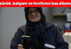 İlaçların kesemediği öksürüğü kesen doğal şurup! Öksürük, balgam ve hırıltının kökünü kurutuyor, sabah akşam 1 çay kaşığı içmek yetiyor! Doğal astım ilacı