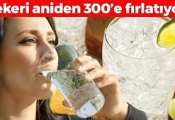 Bardak bardak içiyoruz ama şekeri aniden 300'e fırlatıyor! Damarları tıkayıp kalp çarpıntısı yapıyor, keşke zehir içseydim dedirtiyor!