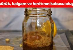 Sabah 1 kaşık yiyince ilaçları çöpe attırıyor! Öksürük, balgam ve hırıltıyı bıçak gibi kesip göğsü pamuk gibi yumuşatıyor!
