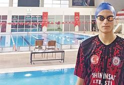 Havuzsuz ilçenin yüzme şampiyonu