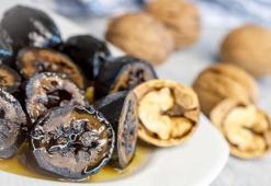 Kaşık kaşık yiyoruz ama metabolizmayı alt üst ediyor! Her kahvaltı sofrasında var, ömrü 10 yıl kısaltıyor, diyabete davetiye çıkartıyor